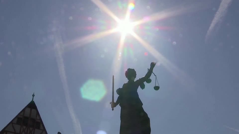 Video: Schwitzen im Mai: Sommerwetter in vielen Teilen Deutschlands Video: Schwitzen im Mai: Sommerwetter in vielen Teilen Deutschlands