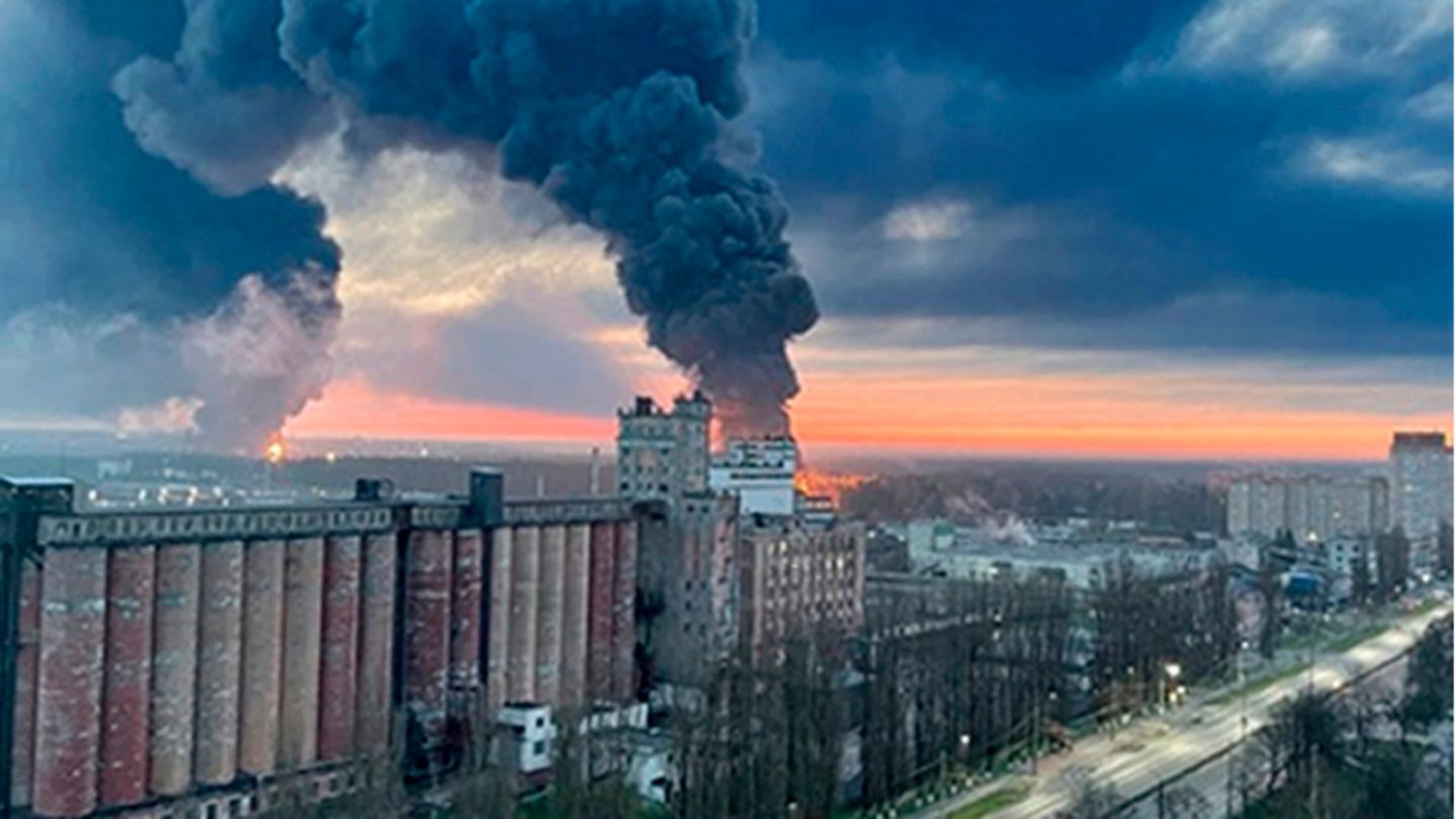 Russia: Saboteurs or Acts of Revenge?  Strange fires are piling up