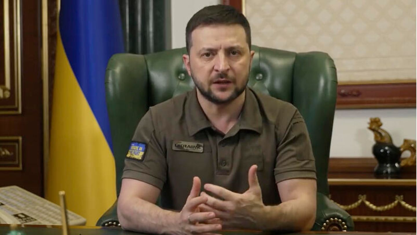 Ukraine war: Selenskyj reports on conversation with Scholz (video)