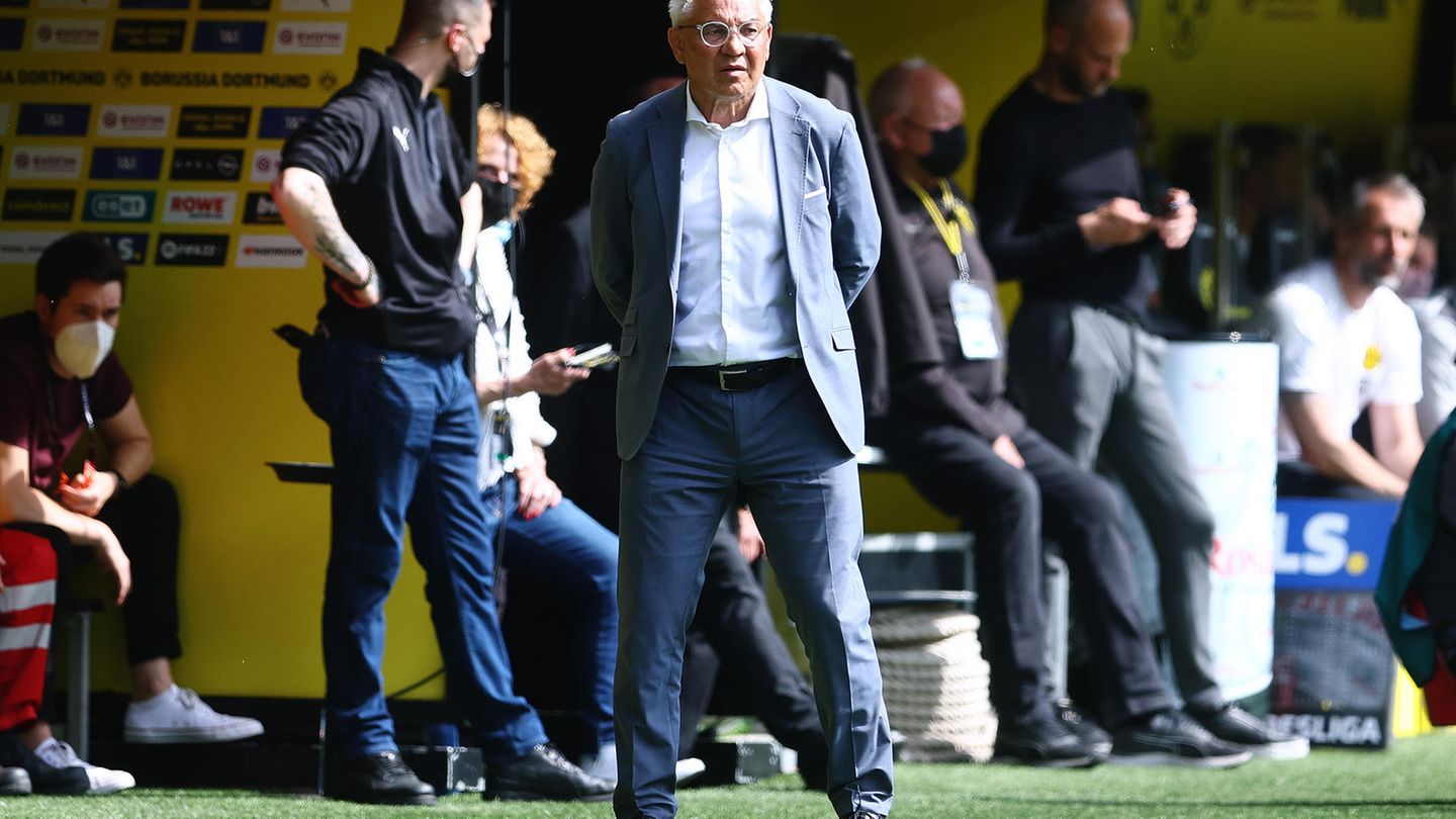 Des einen Freud ... Auch "Feuerwehrmann" Felix Magath konnte die Hertha nicht retten, sie hat im Abstiegs-Showdown der Fußball-Bundesliga das erhoffte Happy End verpasst. Nach dem 1:2 (1:0) bei Borussia Dortmund müssen die Berliner als Tabellen-16. in die Relegation.