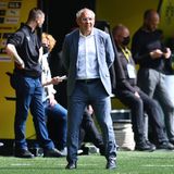 Des einen Freud ... Auch "Feuerwehrmann" Felix Magath konnte die Hertha nicht retten, sie hat im Abstiegs-Showdown der Fußball-Bundesliga das erhoffte Happy End verpasst. Nach dem 1:2 (1:0) bei Borussia Dortmund müssen die Berliner als Tabellen-16. in die Relegation.