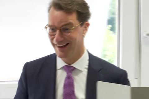 Video: Startschuss für NRW-Landtagswahl  -  Größter Stimmungstest 2022