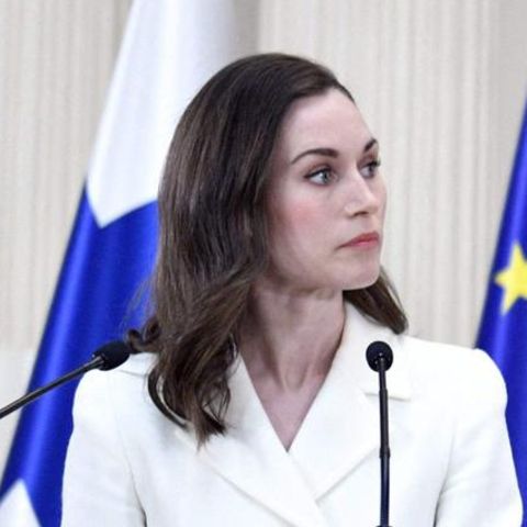 Finnlands Regierungschefin Sanna Marin und Präsident Sauli Niinistö bei einer Pressekonferenz