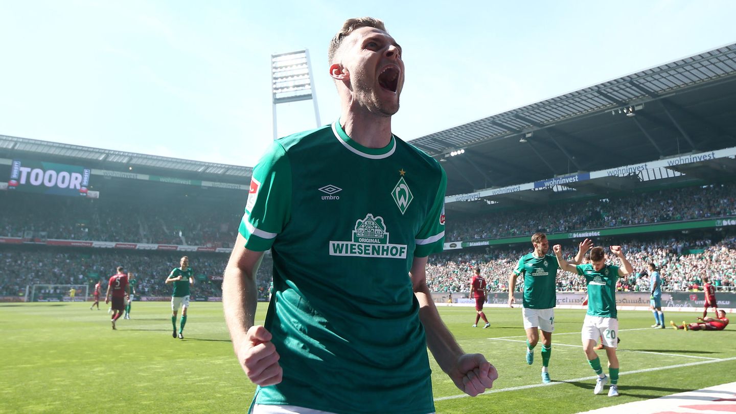 Werder Bremen Promoted To Bundesliga Hsv Relegated Archysport