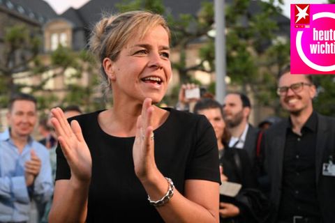 Sie ist die strahlende Grünen-Wahlsiegerin in NRW: Mona Neubaur