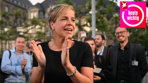Sie ist die strahlende Grünen-Wahlsiegerin in NRW: Mona Neubaur