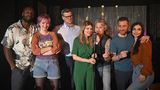 Zoë Valks (2.v.l.) drehte auch die Komödie "Vätertage". Sie stand dort zusammen mit Tim Seyfi, Marcus Mittermeier und Lara Mandoki vor der Kamera. 