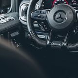 Über das Lenkrad lkassen sich im Brabus 900 Rocket Edition zahreiche Funktionen einstellen