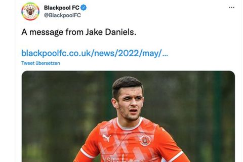 "Eine Nachricht von Jake Daniels": Der englische Fußballclub Blackpool FC verbreitete das Outing seines Profis im Internet.