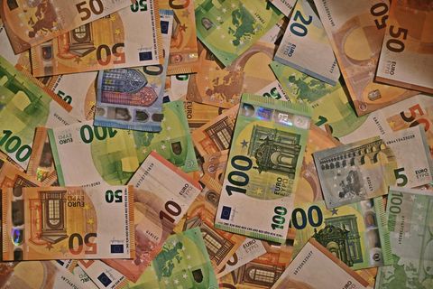 Ein Haufen Euro-Scheine