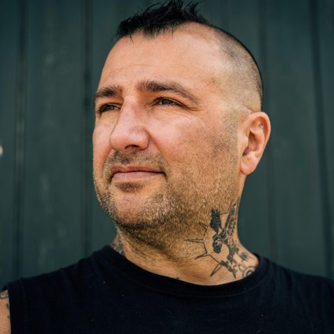 Dariush Beigui Porträt