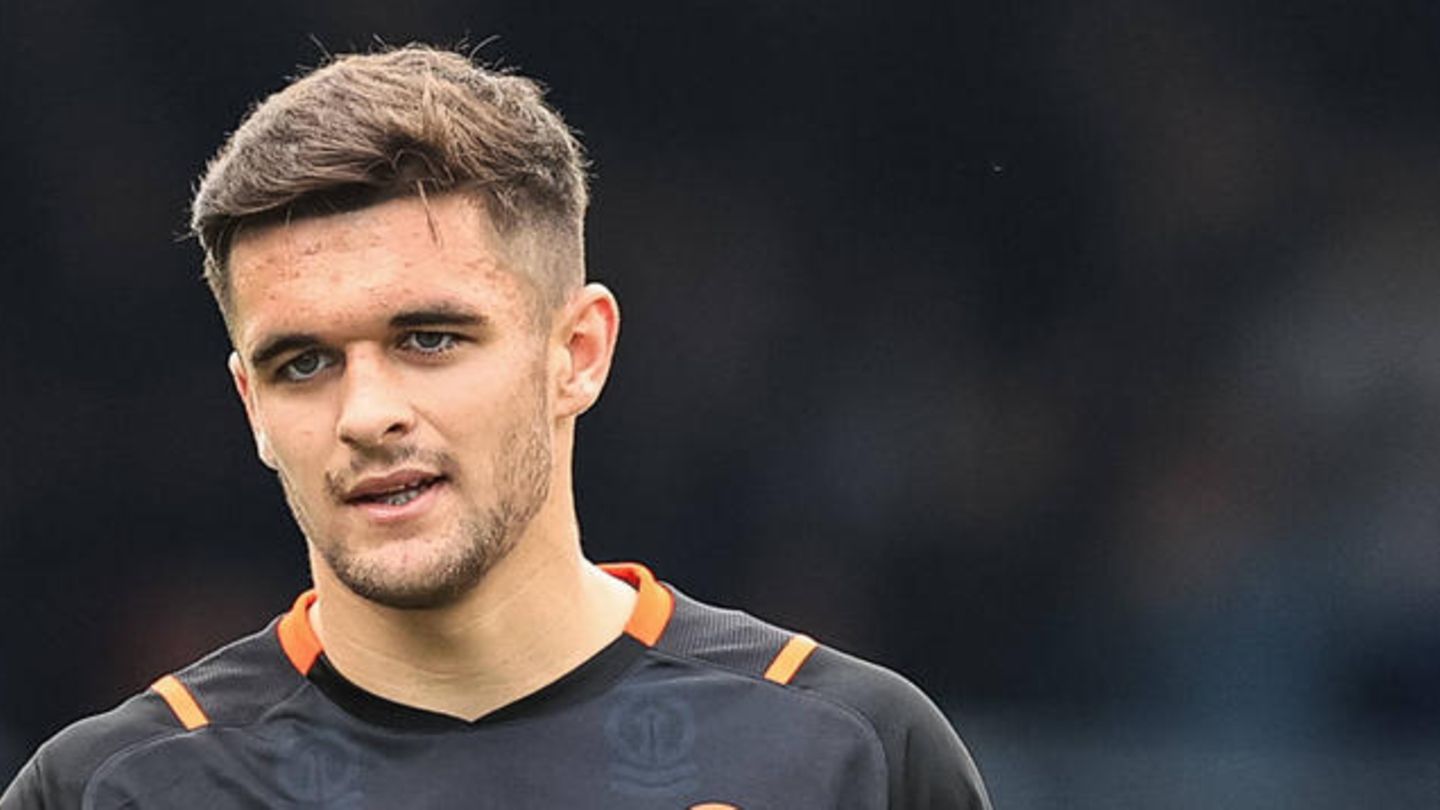 Jake Daniels: This is how celebrities react to the coming out of the gay football professional