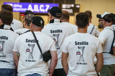 Eintracht-Fans auf dem Weg nach Sevilla