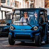 Das Leichtfahrzeug darf gnaz normal die Fahrbahn benutzen.