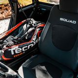 Mit umgelegten Rücksitz passt einiges in das Squad Auto.