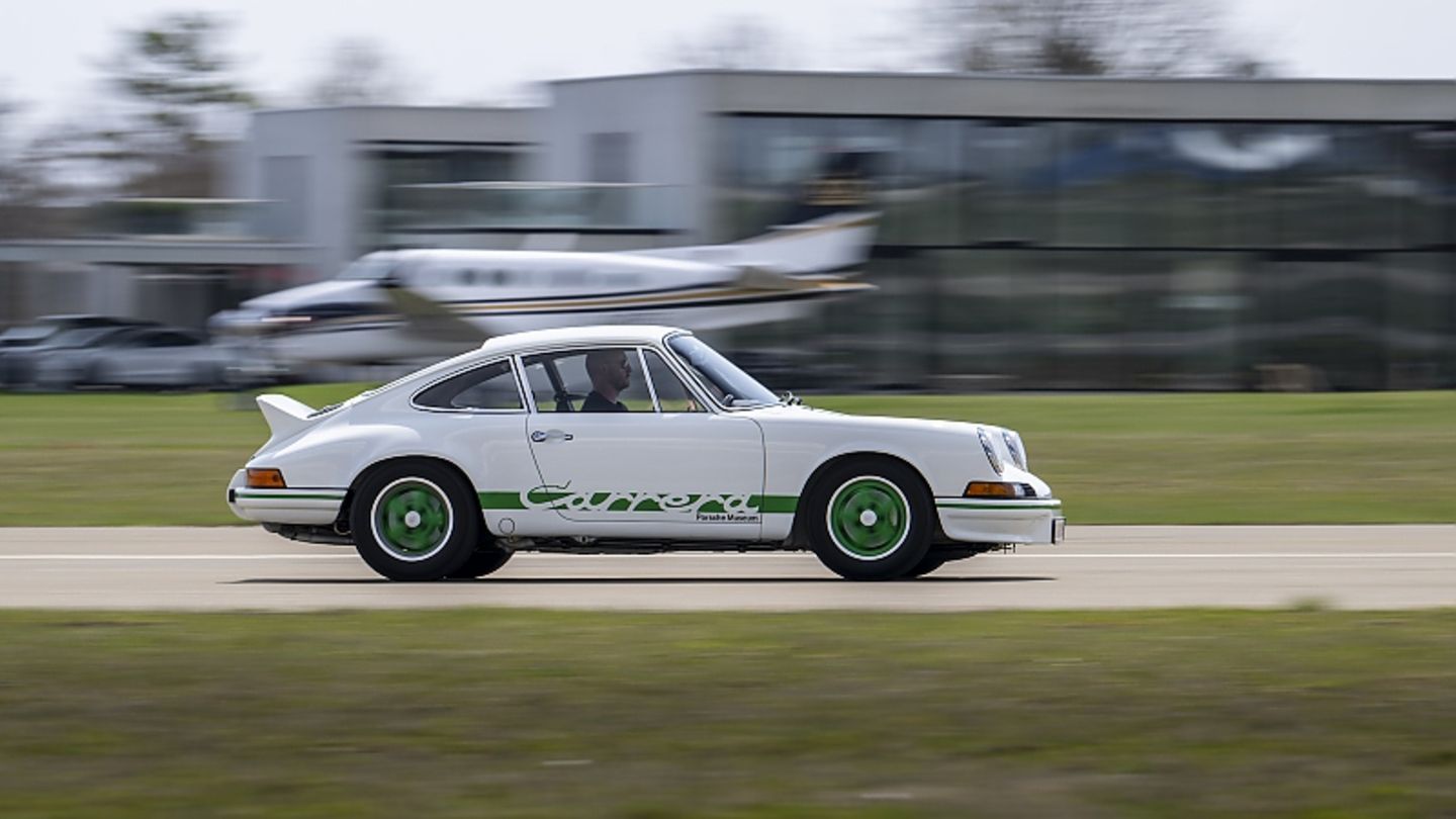 Porsche 911 Carrera RS 2.7