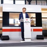 Richard Lutz bei der Präsentation