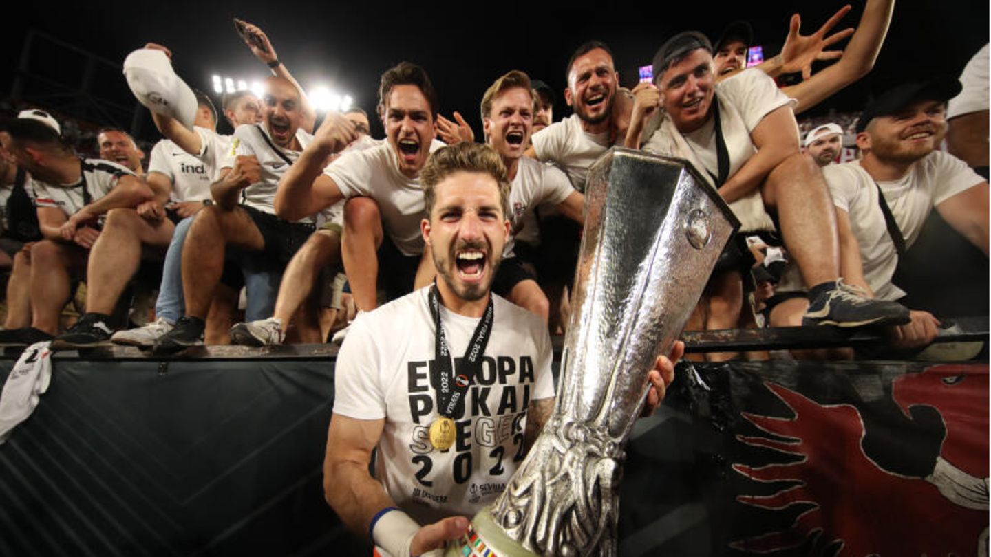 Live stream: Eintracht Frankfurt celebrates a wild fan party after the European Cup victory