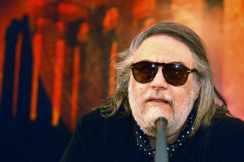 Der griechische Popstar Vangelis bei einer Pressekonferenz