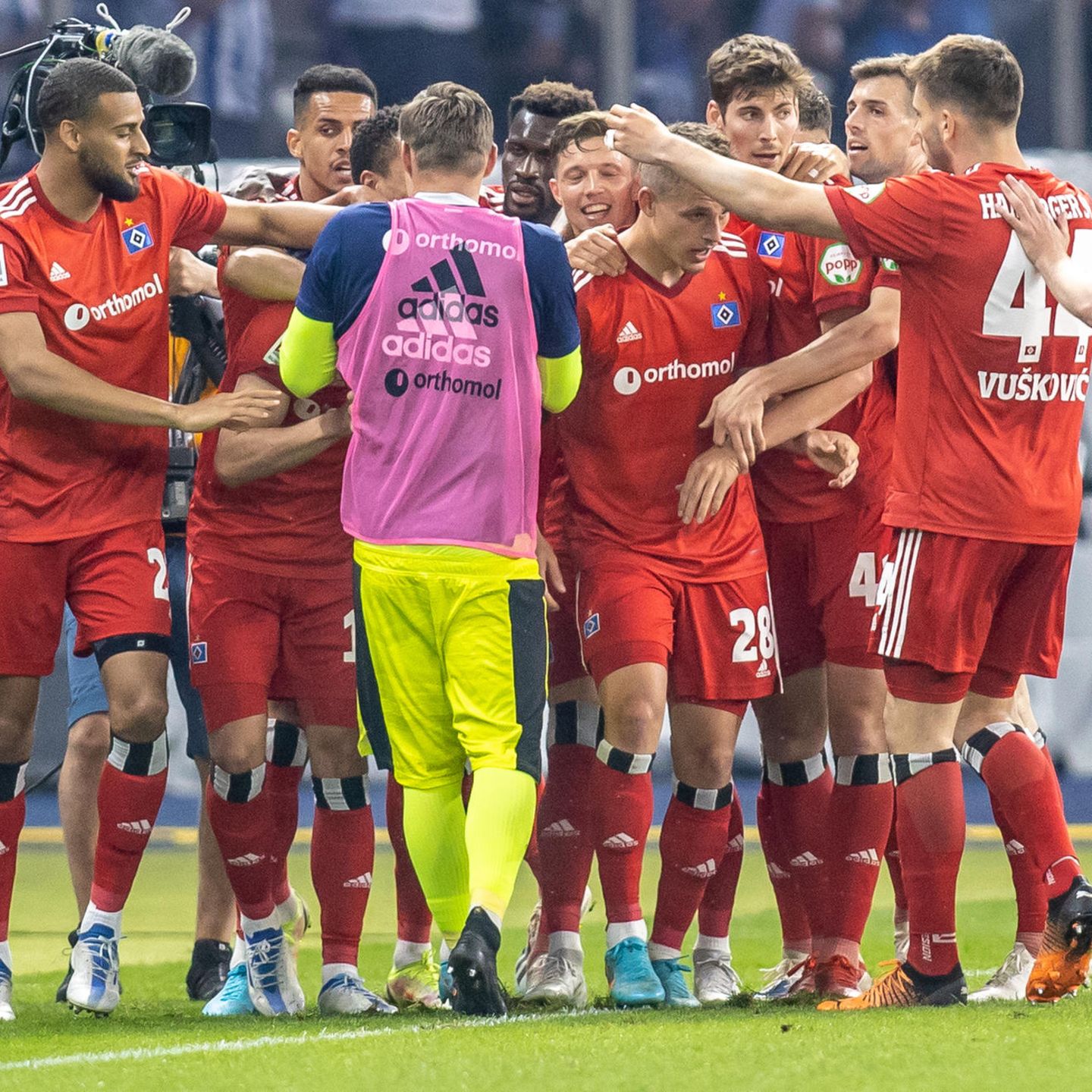 Relegation Hamburger SV besiegt Hertha BSC mit 10 STERN.de
