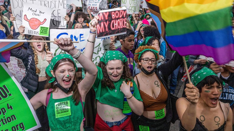 Studierende protestieren in New York für das Recht auf Abtreibung Studierende protestieren in New York für das Recht auf Abtreibung