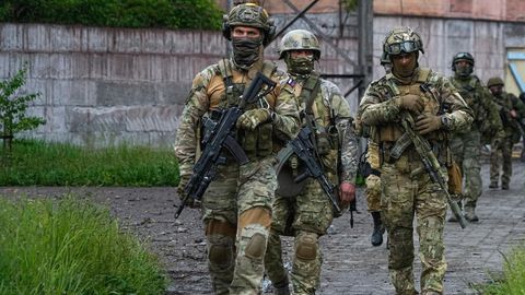 Russische Soldaten in Mariupol in der Ukraine
