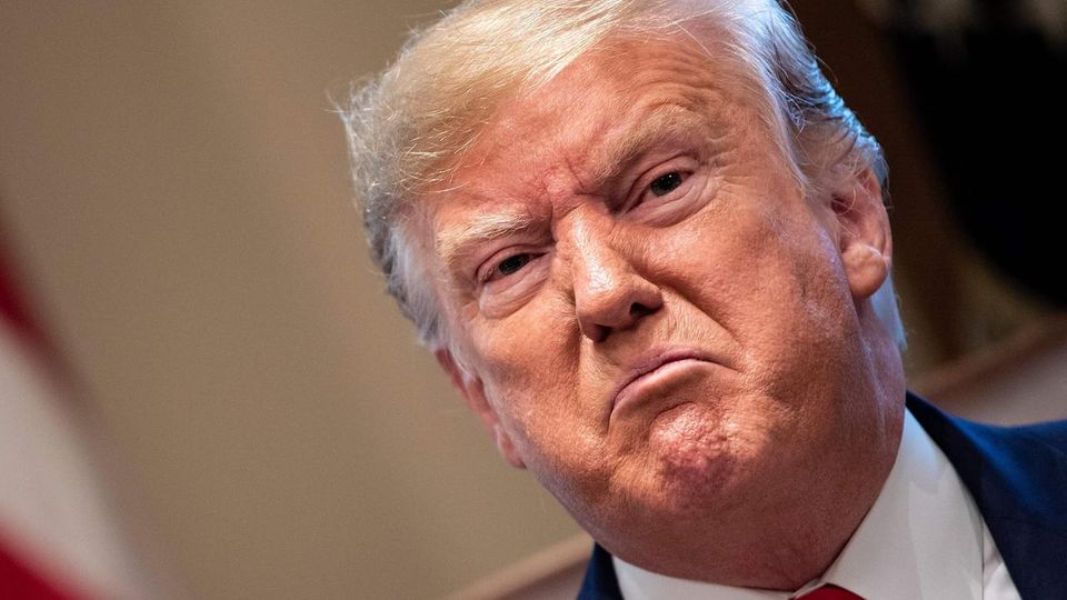 US-Präsident Donald Trump guckt grimmig