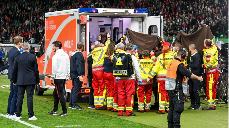 Nach dem Elfmeterschießen musste eine Person im Berliner Olympiastadion medizinisch versorgt werden