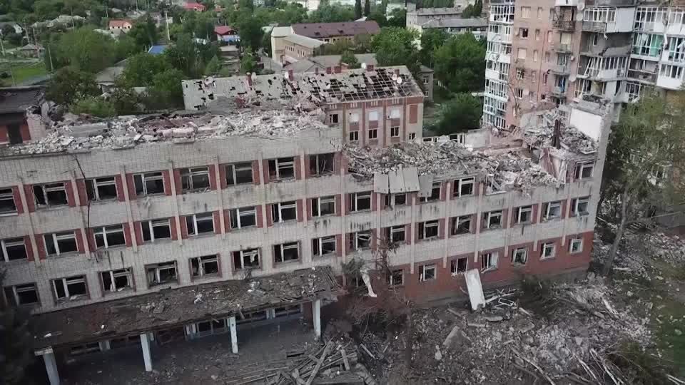 Video: Russland verstärkt Angriffe im Donbass im Osten der Ukraine Video: Russland verstärkt Angriffe im Donbass im Osten der Ukraine