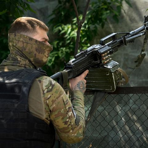 Ein russischer Soldat in der Ukraine