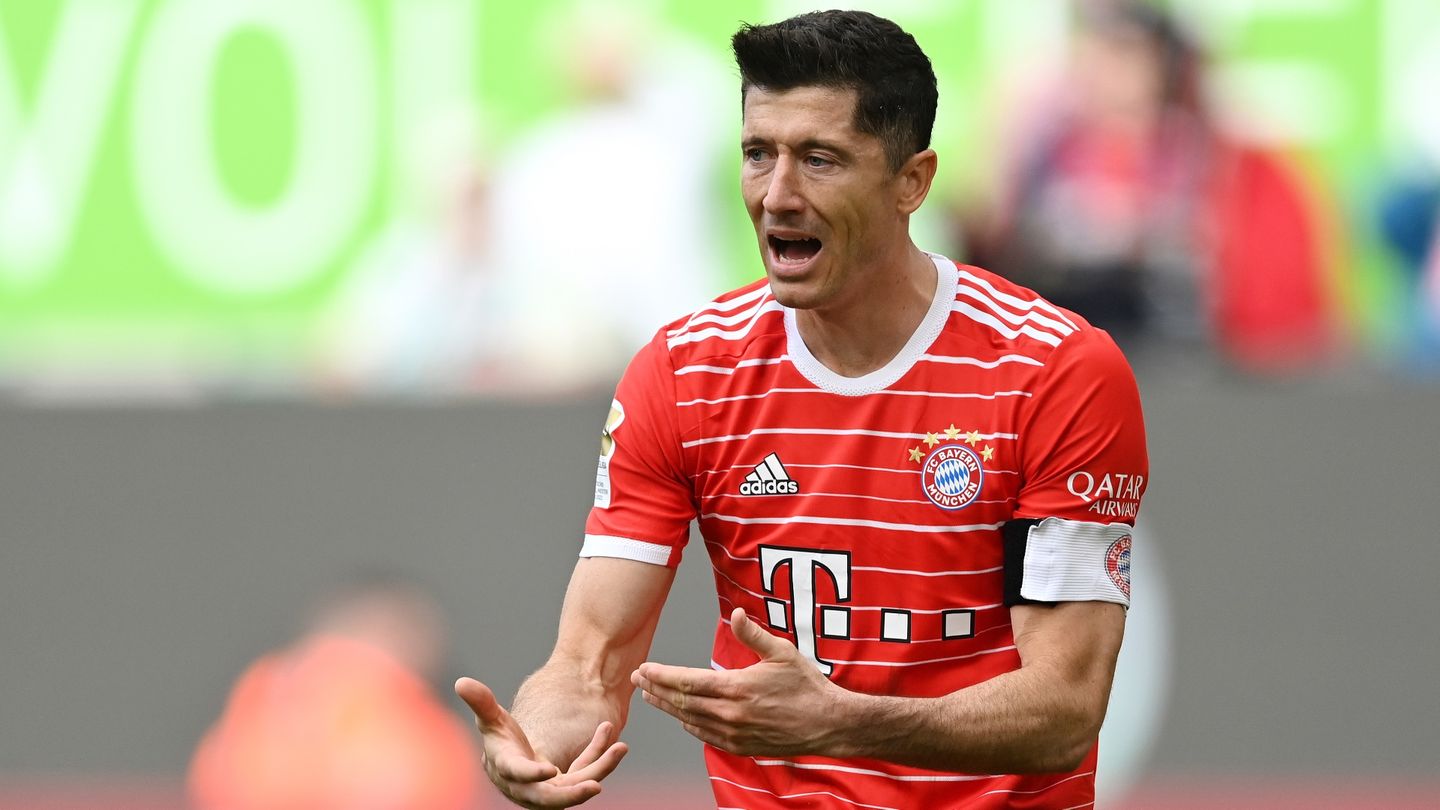 Bayern Munich: Pini Zahavi demands release from Robert Lewandowski