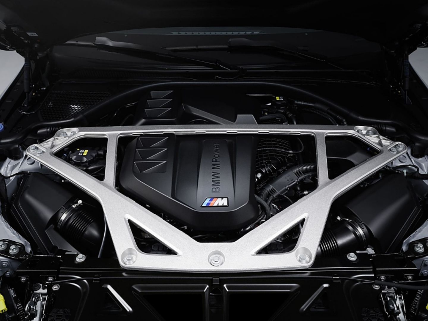 BMW M4 CSL