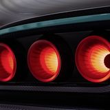 Die Rücklichter sind Auspuffrohren nachempfunden