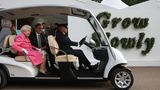 Queen Elizabeth lässt sich im Premium-Buggy chauffieren