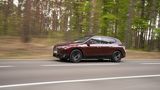 Der BMW iX M60 hat eine Länge von 4,95 Metern