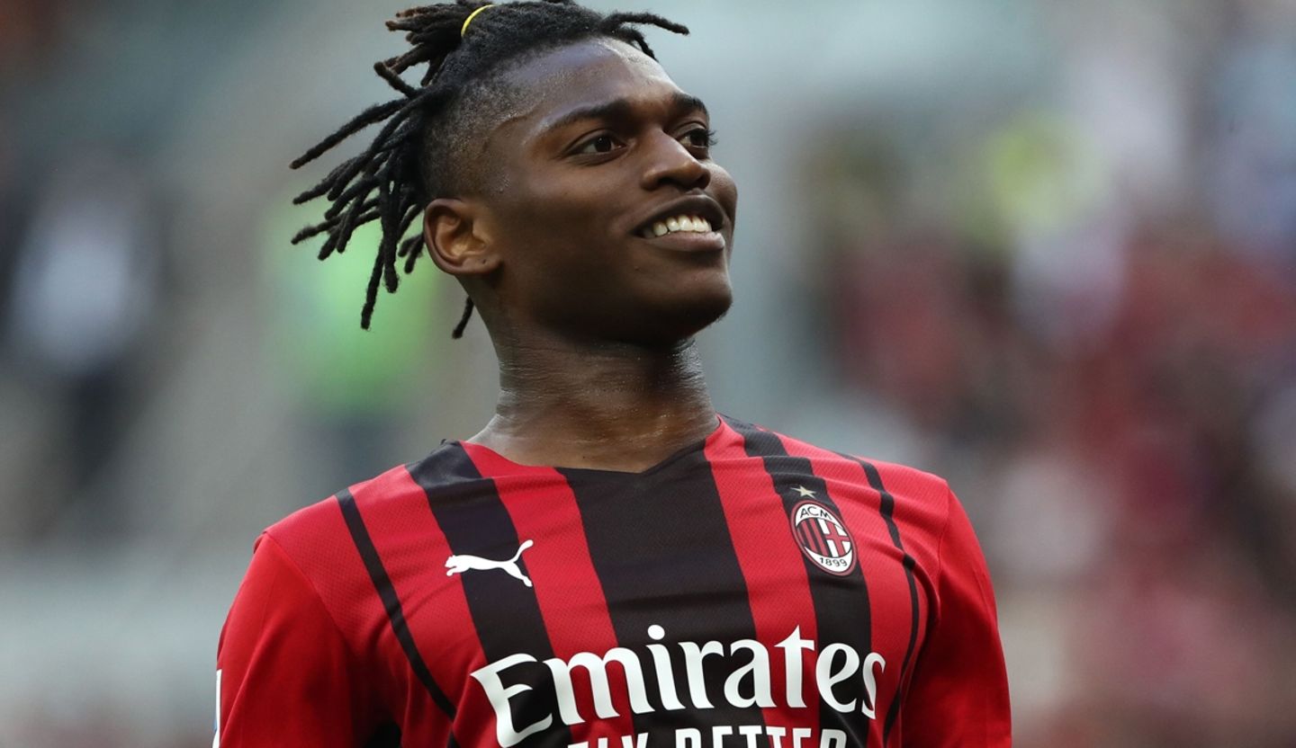 Real Madrid apparently plans mega offer for Rafael Leao