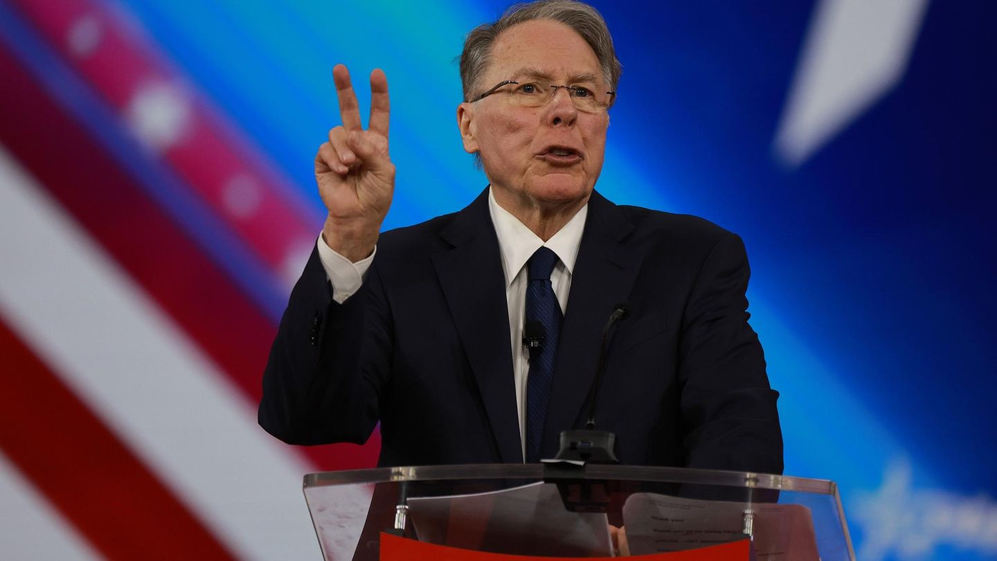 NRA-Chef Wayne LaPierre am Rednerpult