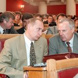 Putin besucht mit Sobtschak ein Wirtschaftsforum - als stellvertretender Leiter der Kreml-Liegenschaftsverwaltung
