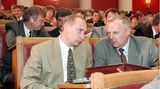 Putin besucht mit Sobtschak ein Wirtschaftsforum - als stellvertretender Leiter der Kreml-Liegenschaftsverwaltung