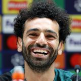 Angreifer Mohamed Salah ist eine der gefährlichsten Waffen der Liverpooler. Der pfeilschnelle und technisch versierte Ägypter hat schon acht Tore in der laufenden Champions-League-Saison erzielt. Ob er seinen Vertrag im Klopp-Verein über das Jahr 2023 verlängert, ist offen. Seit fünf Jahren spielt er nun für Liverpool, und das äußerst erfolgreich. Meisterschaft, FA-Cup, Champions League. Zusammen mit Klopp hat er alles gewonnen. 