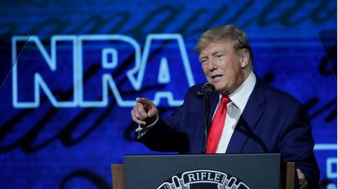 Donald Trump spricht während des Leadership Forums auf der Jahrestagung der National Rifle Association