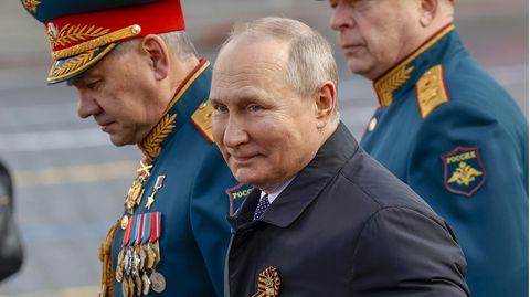 Russland, Moskau: Wladimir Putin befehligt als Oberbefehlshaber den Krieg in der Ukraine