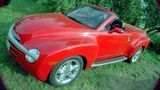 Der Chevrolet SSR ist perfekt für Leute, die ein Cabrio-Pickup haben wollen. Aber wer will das schon?