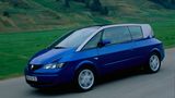 Der Renault Avantime war wohl nie als Kassenschlager geplant. Sein Design vereinte viel Glas (komplettes Glasdach) und ein zumindest extravagantes Erscheinungsbild.