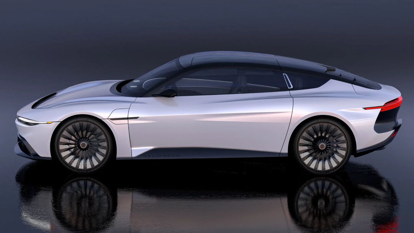 Der Delorean Alpha 5 von der Seite