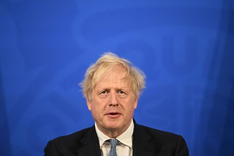 Boris Johnson bei einer Presse Konferenz in Downing Street, London
