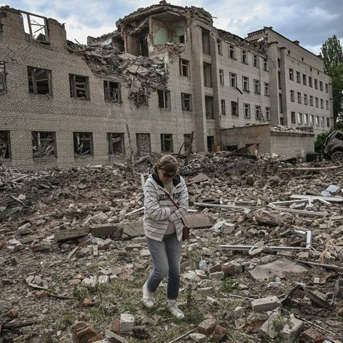 Die Stadt Bachmut ist der Schlüsselpunkt für eine weitere Zangenoperation. Sie wird bereits systematisch beschossen und bombardiert.