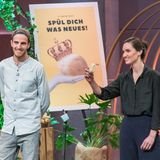 LeGurque  Einen Spülschwamm aus getrockneter Luffa-Gurke, einem Kürbisgewächs, haben Leonie Eißele und Niklas Heinzerding auf den Markt gebracht. Dagmar Wöhrl und Gast-Löwin Sarna Röser begeisterten sich für die Öko-Alternative zum Plastikschwamm – das versprochene Investment kam aber nicht zustande. In ihrem Online-Shop TheClosest Loop vertreibt das Gründerduo nun diese und andere nachhaltige Produkte auf eigene Faust.