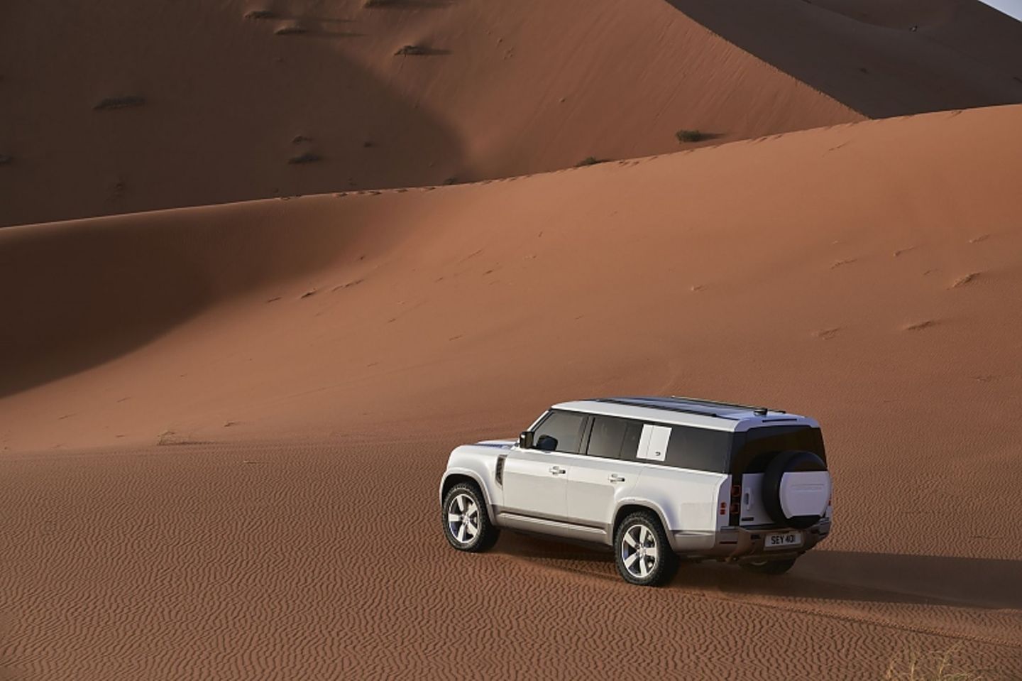 Land Rover Defender 130 MJ 2023