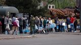Einwohner in Mariupol erhalten frisches Trinkwasser